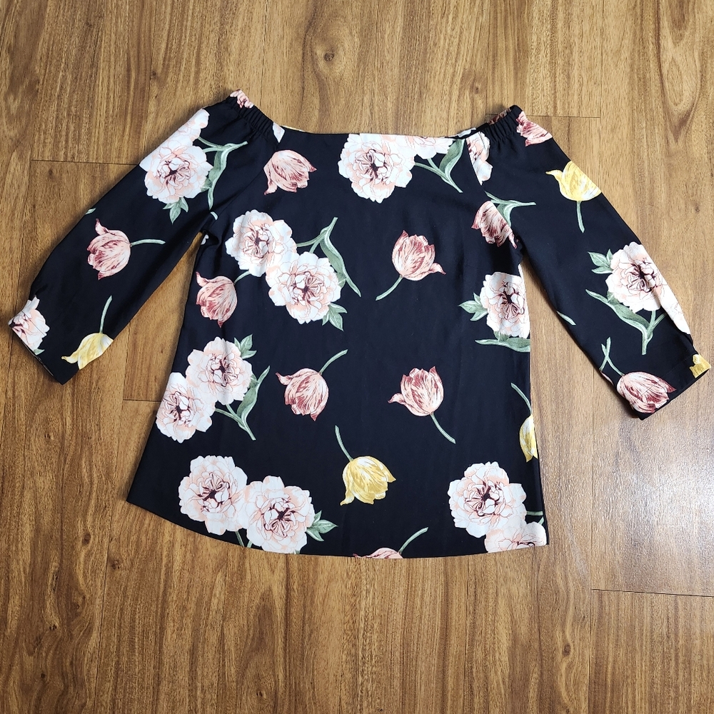 LE Chateau Black Floral Print Drop Shoulder Blouse Top Size Small
